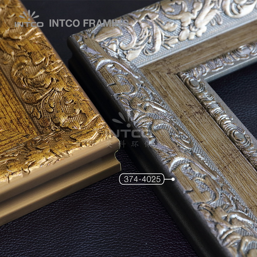 Baroque gold picture frame moulding