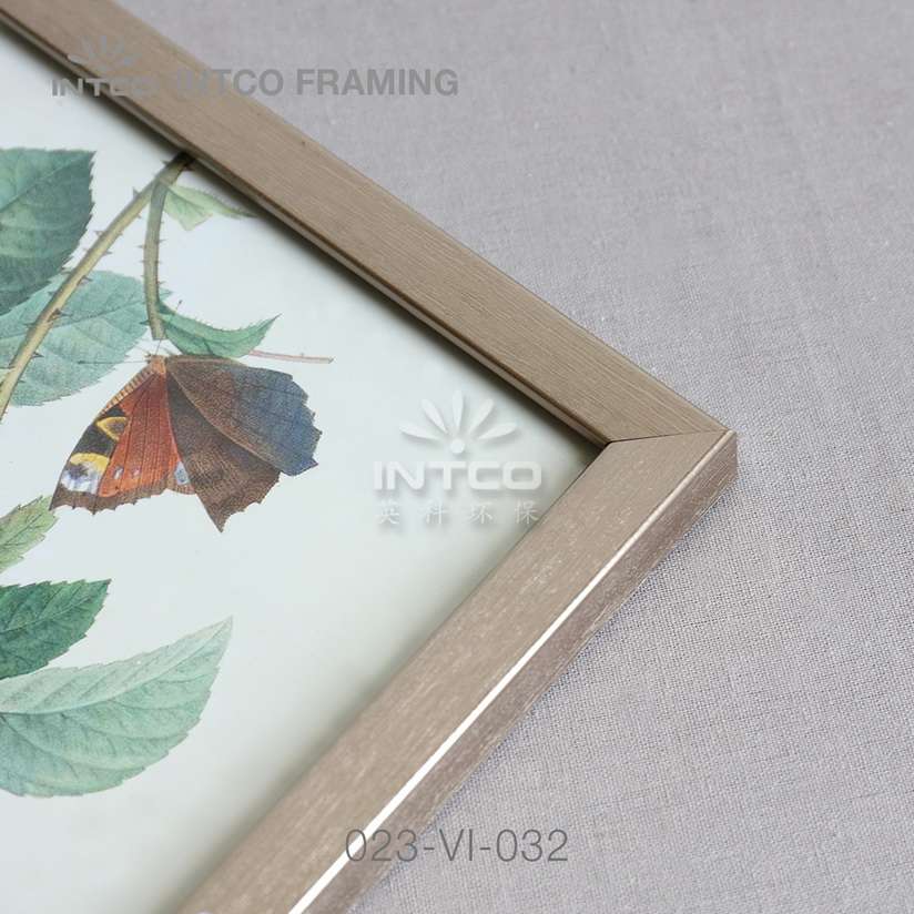 023-VI-032 PS art frame corner detail