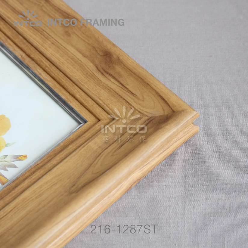 custom picture frame moulding