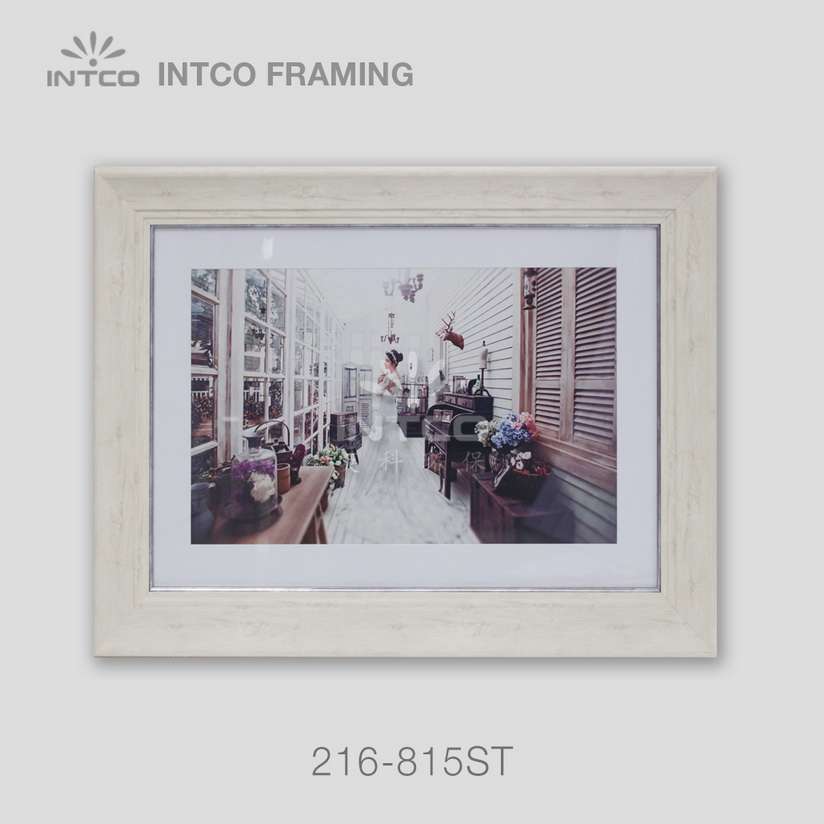 Application of 216-815ST mouldings for wedding photo frame making