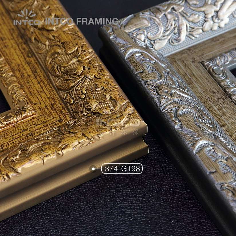 Baroque gold picture frame moulding