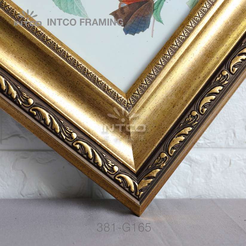 381-G165 PS picture frame moulding detail