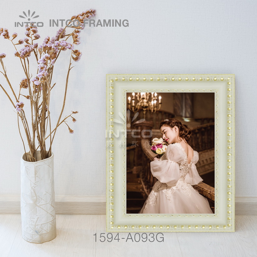 Tabletop wedding frames 45×30  cm - INTCO 1594-A093G picture frame moulding ideas