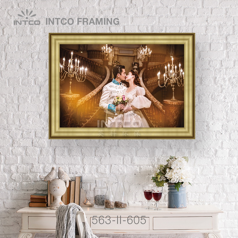 Modern gold picture frame moulding