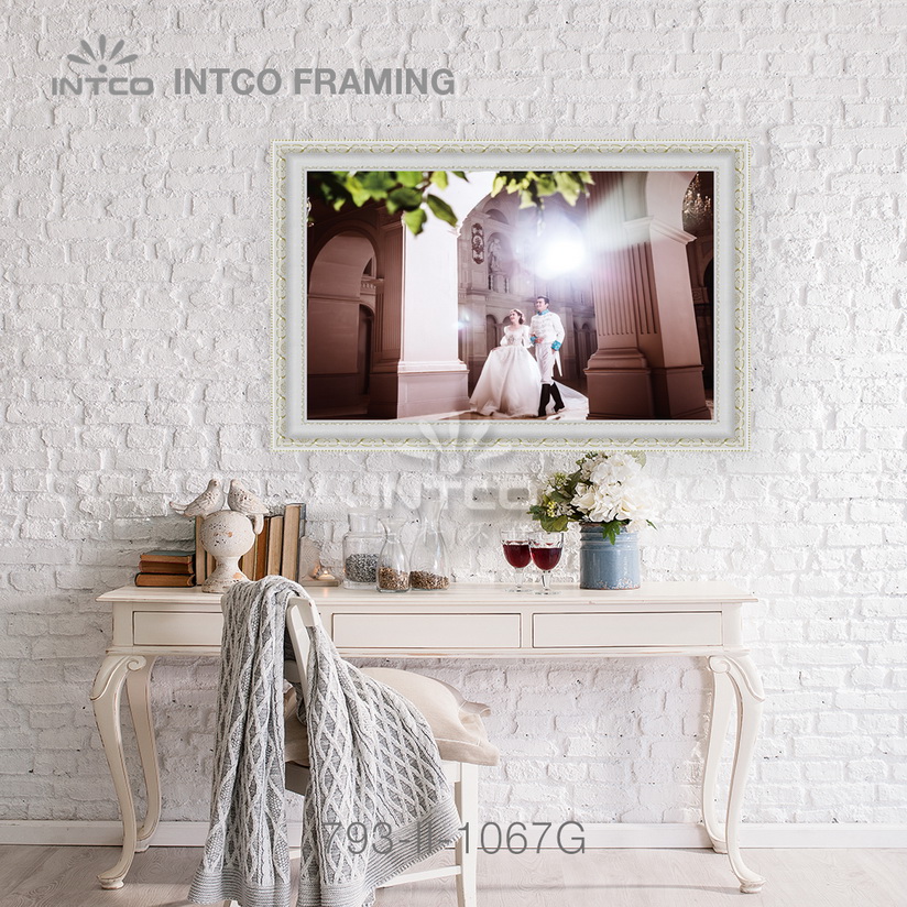 picture frame moulding idea for wall wedding picture frame