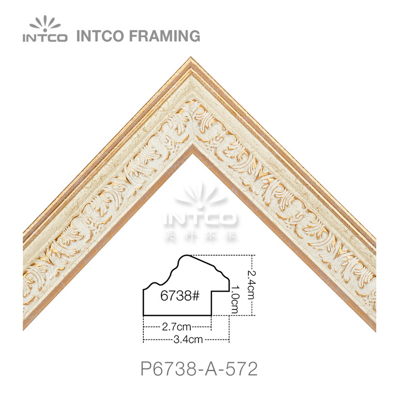 P6738-A-572 PS patina picture frame moulding corner sample