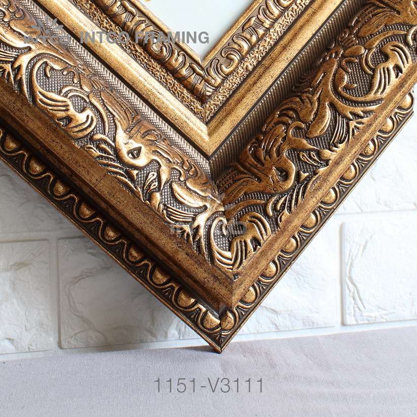 INTCO 1151-V3111 clsassic mirror frame moulding