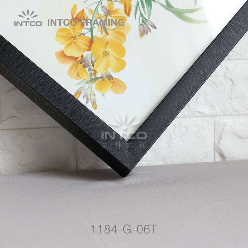 INTCO 1184-G-06T black art frame moulding