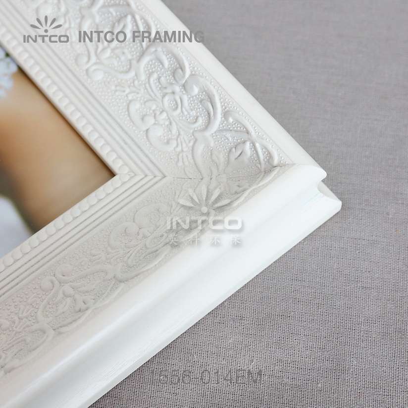 custom picture frame moulding