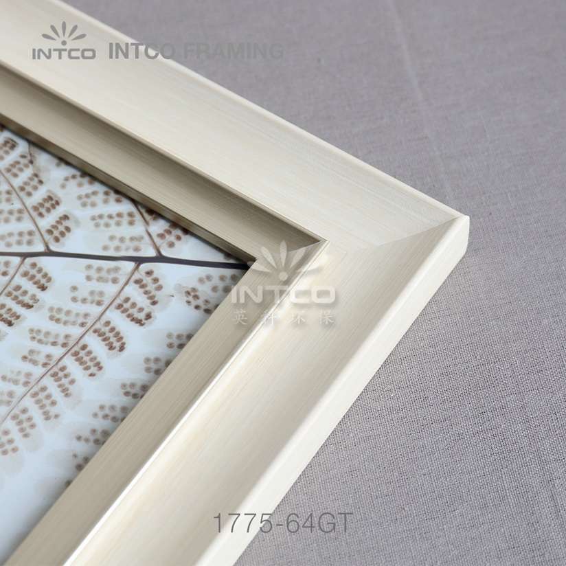 INTCO 1775-64GT PS mouldings for wedding frames