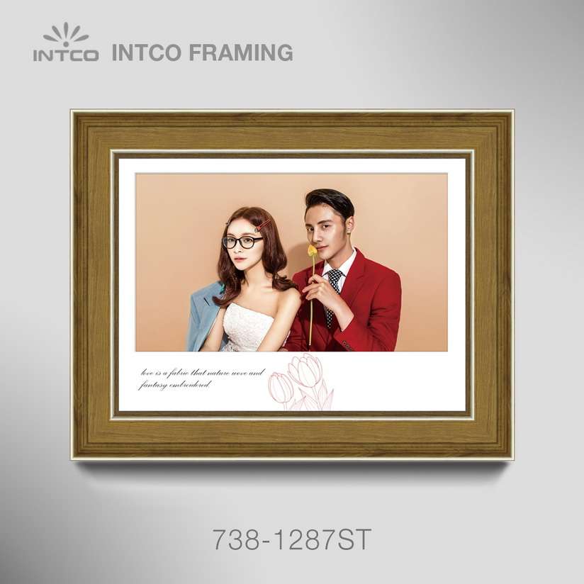 Application of 738-1287ST mouldings for wedding photo frame making