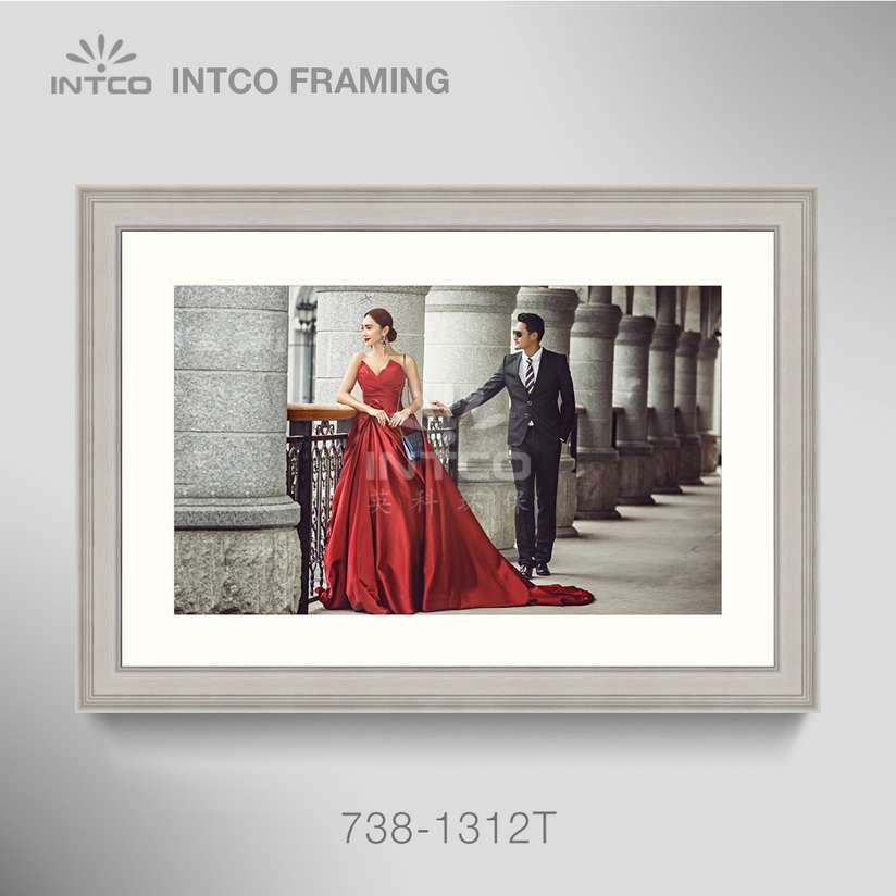 Application of 738-1312T mouldings for wedding photo frame making