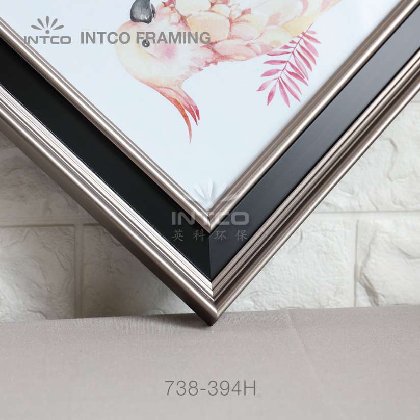 738-394H PS art frame moulding detail