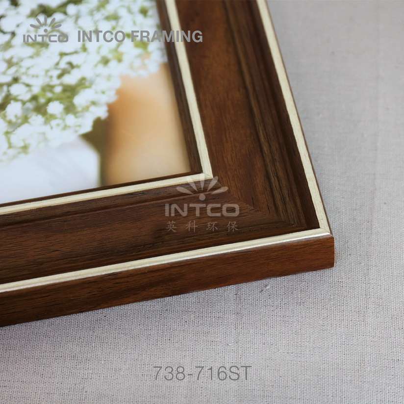 738-716ST PS wedding photo frame corner detail