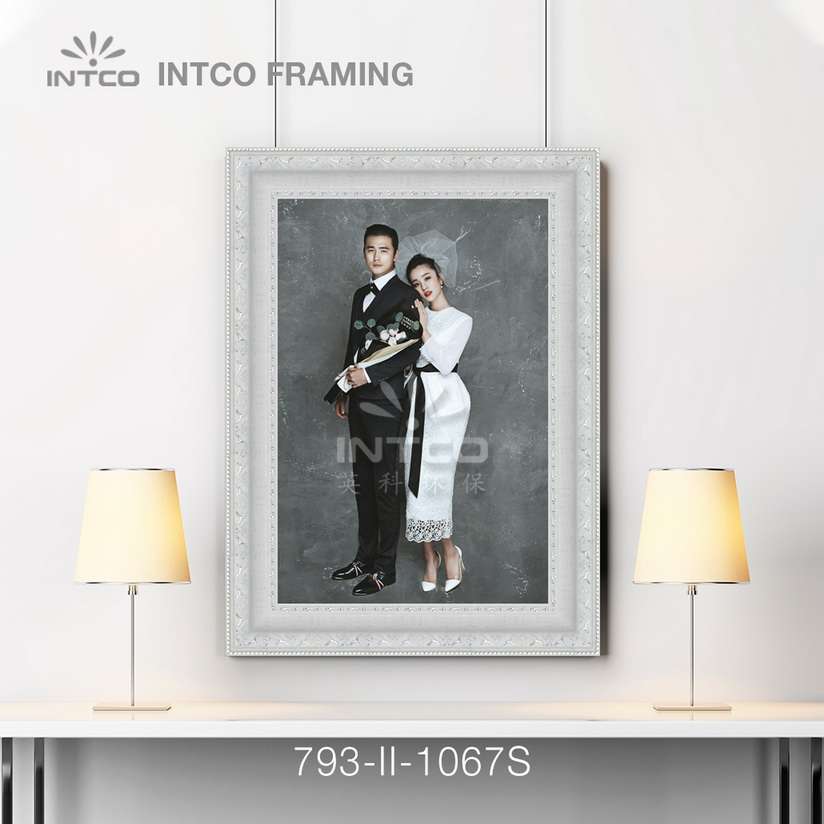 picture frame moulding idea for tabletop wedding picture frame