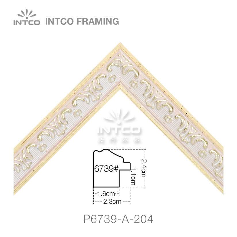 P6739-A-204 PS Patina picture frame moulding corner sample