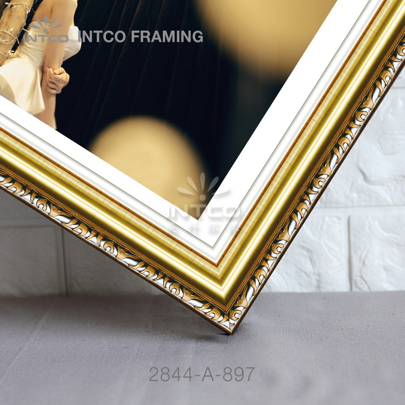 Vintage gold picture frame moulding
