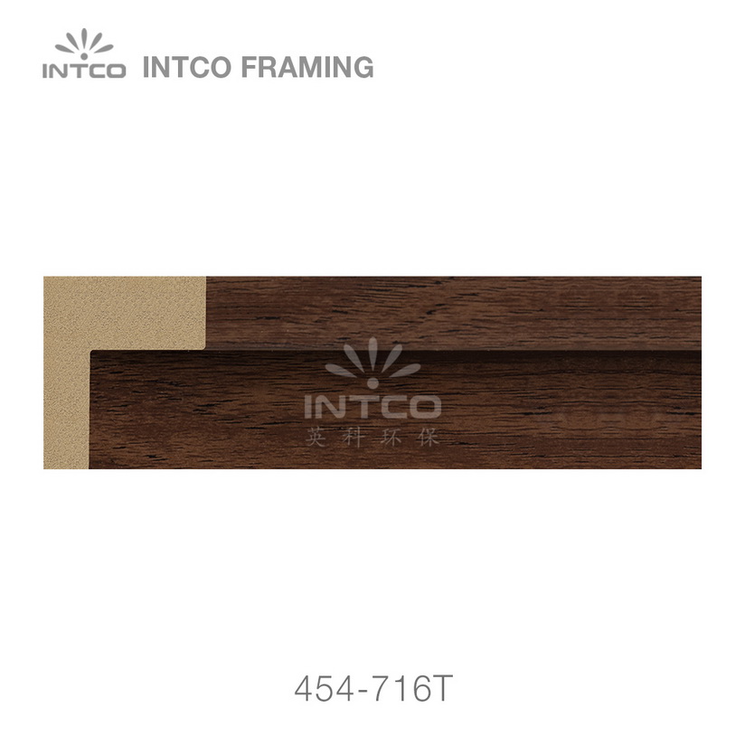 L-shaped corner moulding