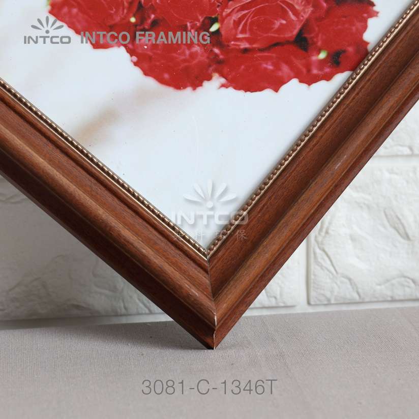custom picture frame moulding