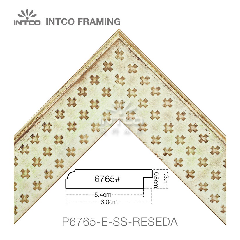 custom picture frame