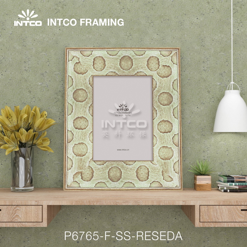 distressed picture frame ideas