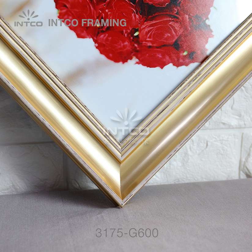 antique gold picture frame moulding