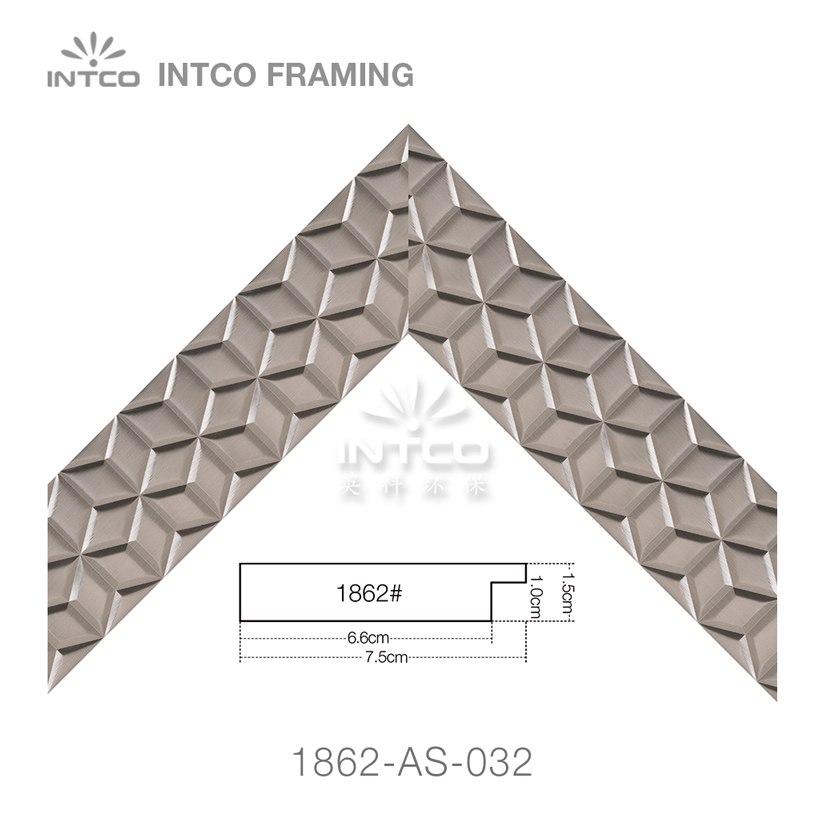 molding for bathroom mirror