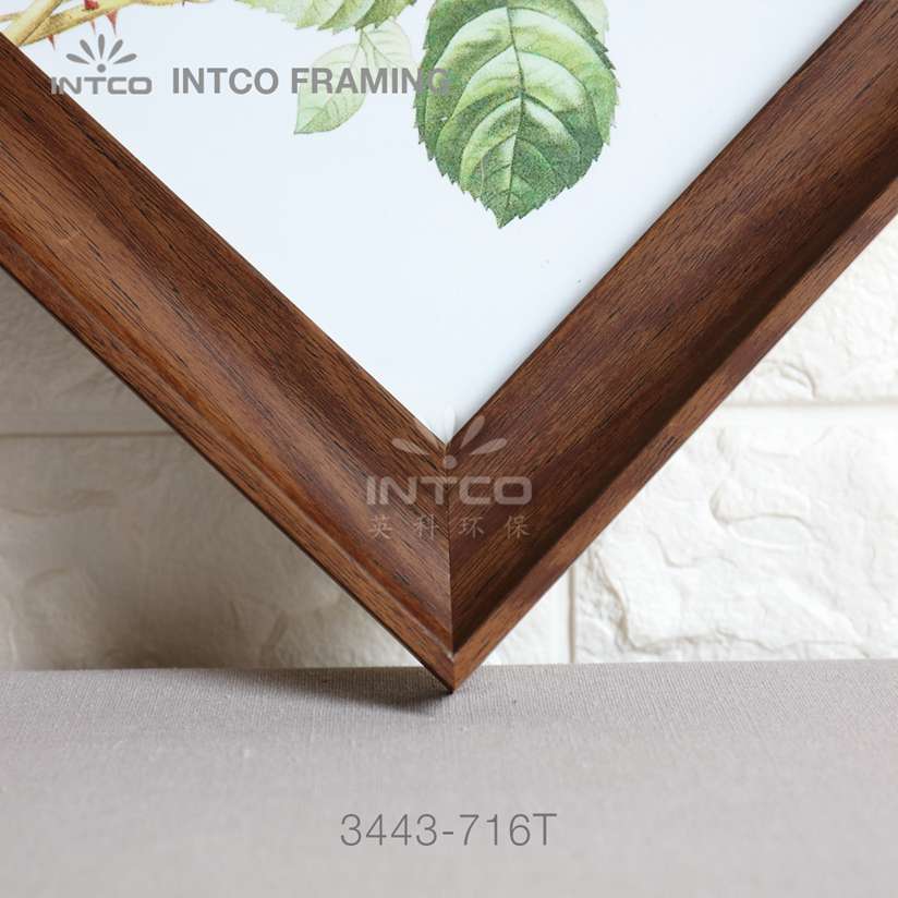 custom picture frame moulding