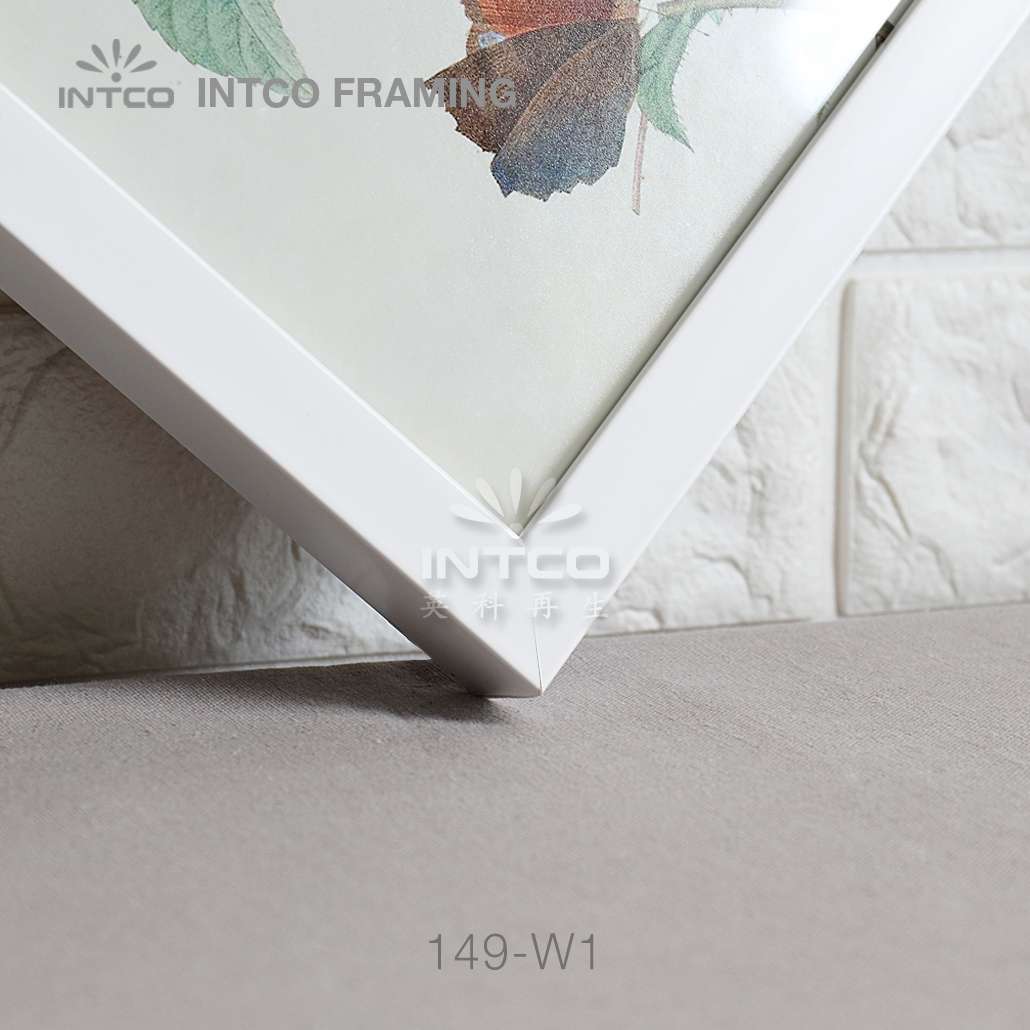 custom picture frame moulding