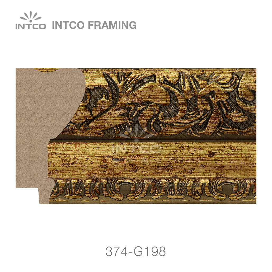 Baroque gold picture frame moulding