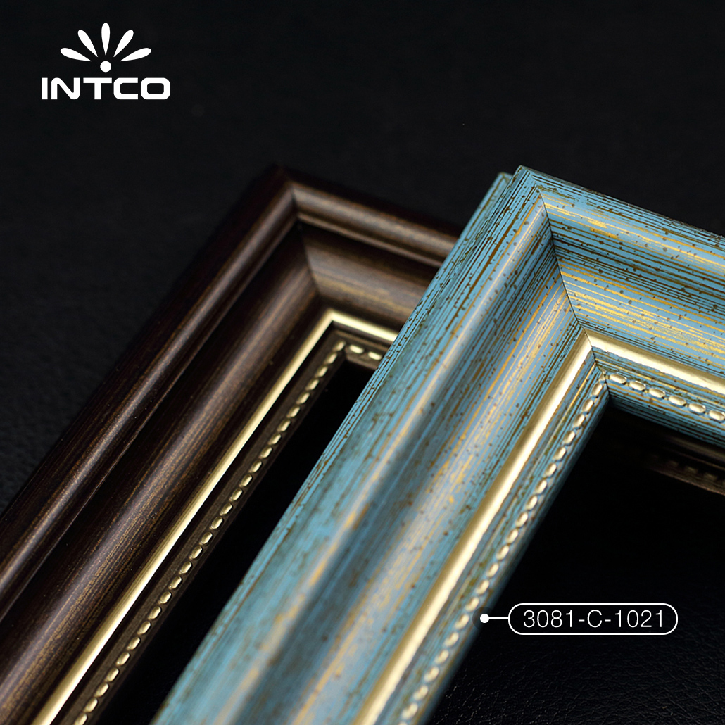 how to make picture frame from mouldings