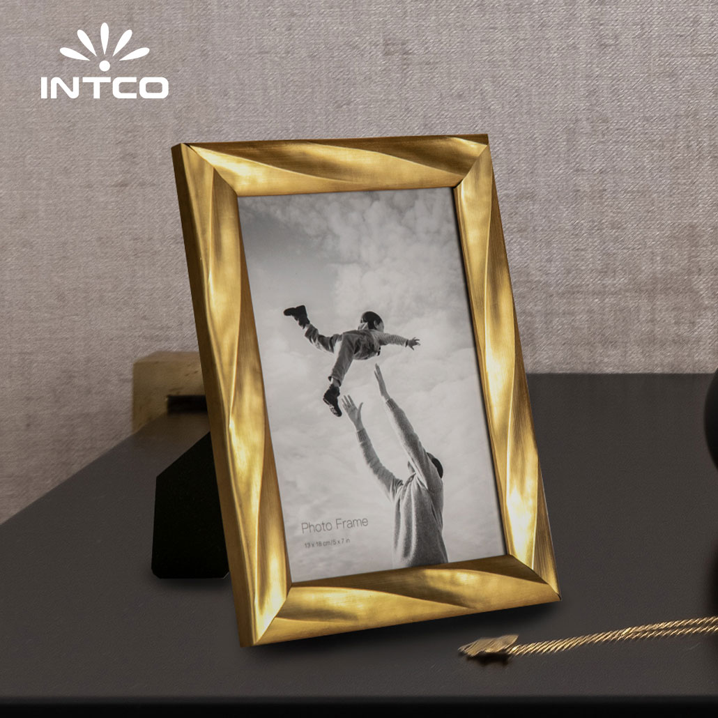 gold modern tabletop photo frame for home decor
